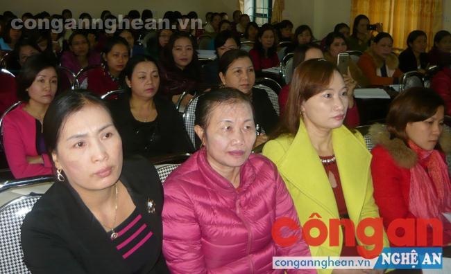 Gần 120 giáo viên là hiệu trưởng, hiệu phó, tổ trưởng chuyên môn tham gia hội thảo SKKN ngành học mầm non huyện Quỳ Hợp