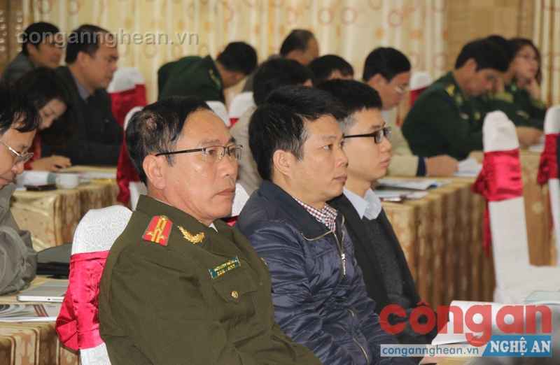 Đại diện các cơ quan, đơn vị dự hội thảo