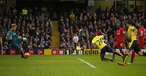 Ighalo (số 24) tỏa sáng với một cú đúp vào lưới của Liverpool