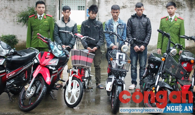 Công an huyện Nghi Lộc bắt giữ 4 đối tượng trộm xe máy điện, xe đạp điện