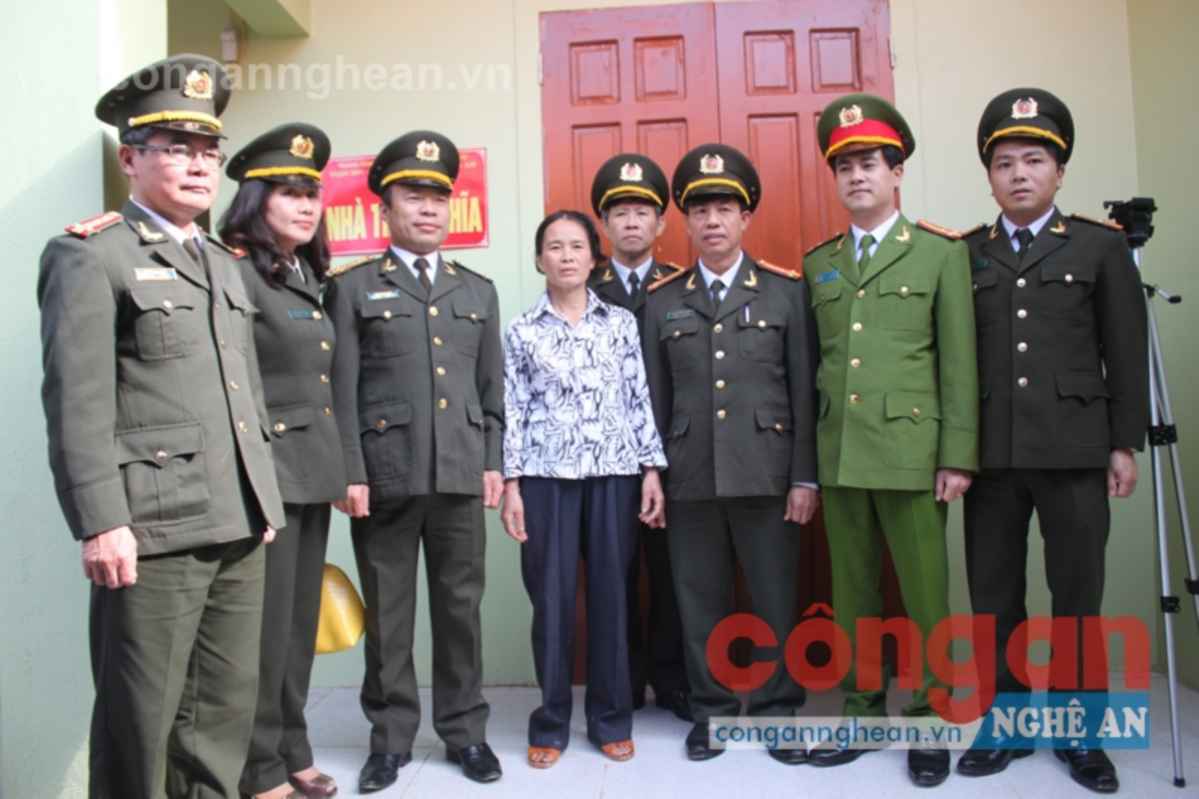 Niềm vui bên ngôi nhà mới