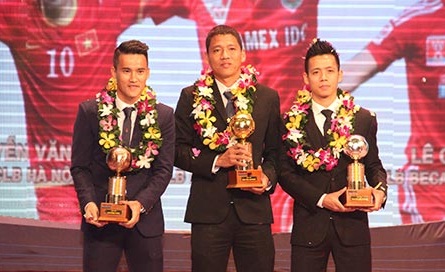 Công Vinh, Anh Đức, Văn Quyết tại lễ trao giải