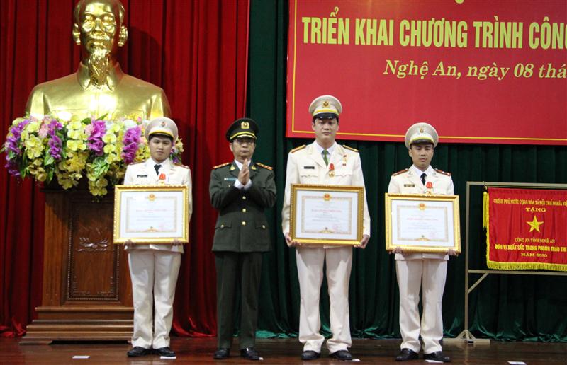 Đồng chí Thượng Tướng Đặng Văn Hiếu, Uỷ viên Trung ương Đảng, Phó Bí thư Đảng uỷ Công an Trung ương, Thứ trưởng Thường trực Bộ Công an