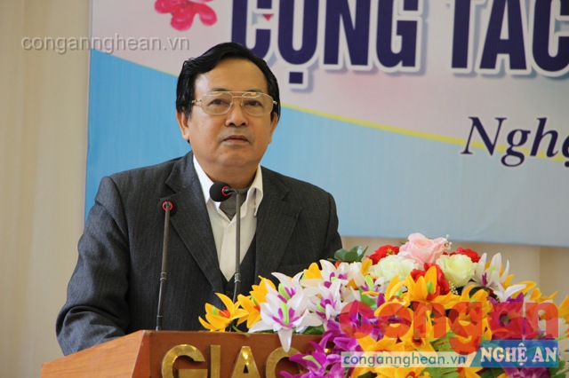 Nhà báo Trần Duy Ngoãn - Chủ tịch Hội Nhà báo Việt Nam tại Nghệ An, phát biểu chúc mừng những kết quả Báo CANA đã đạt được trong năm vừa qua
