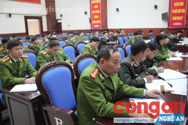 Các đại biểu dự hội nghị
