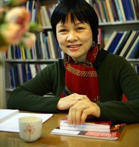Tiến sĩ Khuất Thu Hồng.