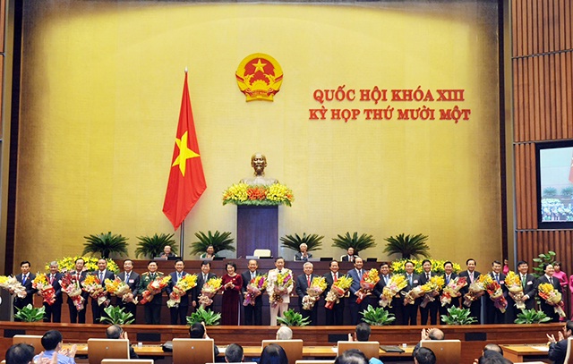 Các thành viên mới của Chính phủ ra mắt Quốc hội