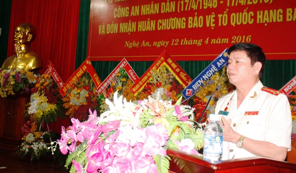 Đồng chí Đại tá Nguyễn Minh Đức, Trưởng phòng Tài chính phát biểu tại lễ kỷ niệm 70 năm