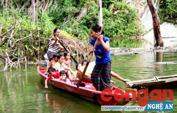 Cuộc sống mới của người dân hồi cư trên lòng hồ thủy điện Bản Vẽ
