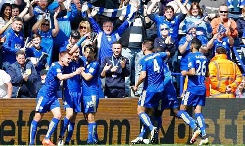  Leicester giật lại 1 điểm trên sân nhà