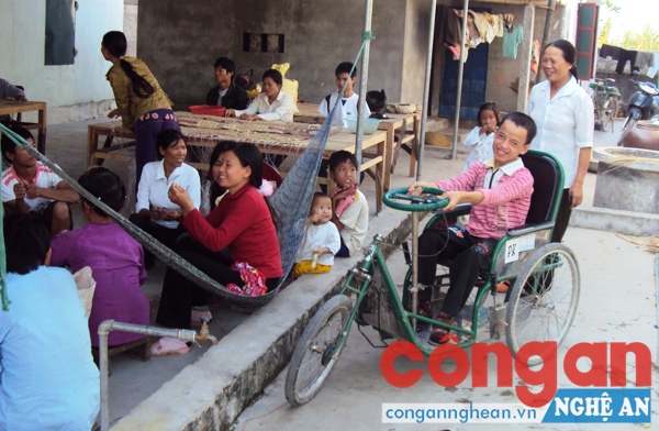 Người khuyết tật rất cần nguồn vốn vay để giải quyết việc làm, ổn định cuộc sống