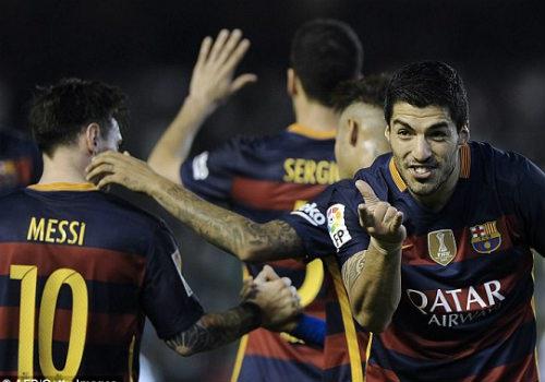 Suarez và Messi có pha phối hợp làm bàn mẫu mực vào lưới Real Betis