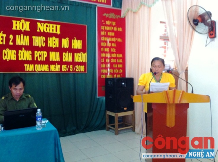 Các đại biểu tham luận tại hội nghị