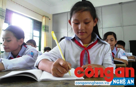 Vân Anh - tấm gương dũng cảm cứu người gặp nạn