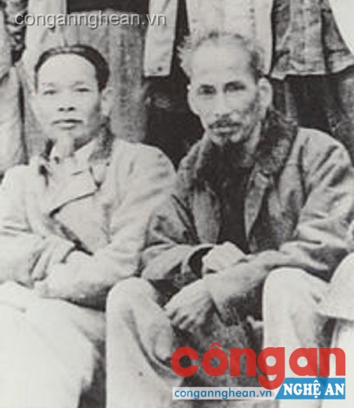 Chủ tịch Hồ Chí Minh với Hồ Tùng Mậu - Ảnh: Tư liệu