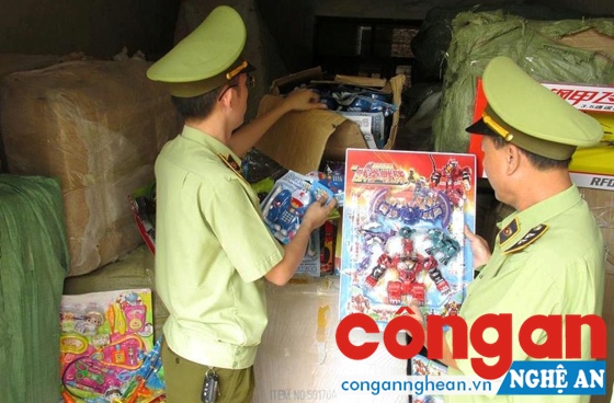 Từ ngày 26/6/2016, cơ quan chức năng sẽ chi tối đa 200 triệu đồng để mua tin buôn bán, vận chuyển hàng lậu, hàng giả