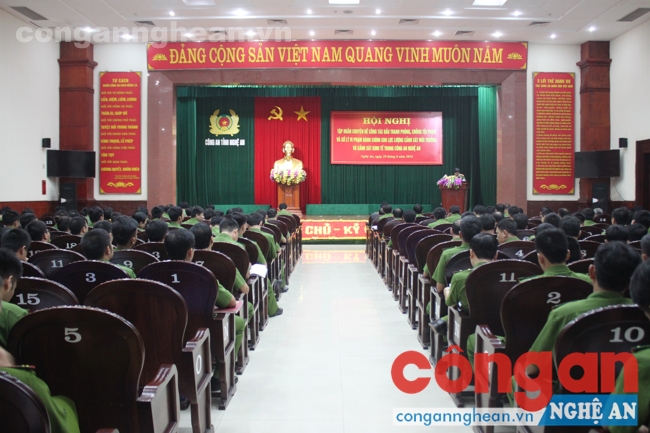 Toàn cảnh Hội nghị
