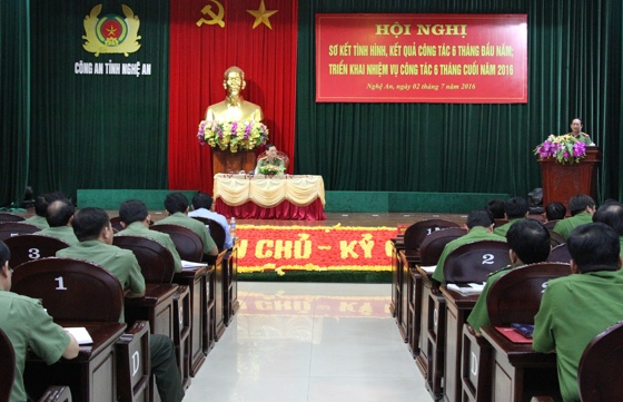 Toàn cảnh Hội nghị.