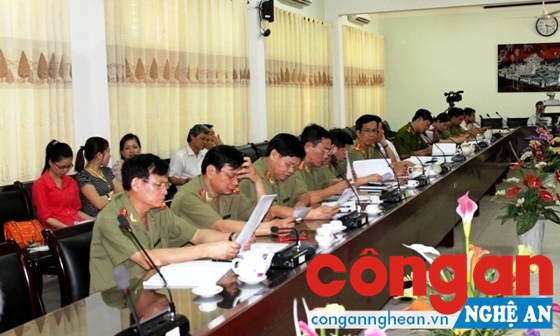 Đại biểu Phòng An ninh chính trị nội bộ tham dự tại hội nghị An ninh trường học được tổ chức tại ĐH Vinh
