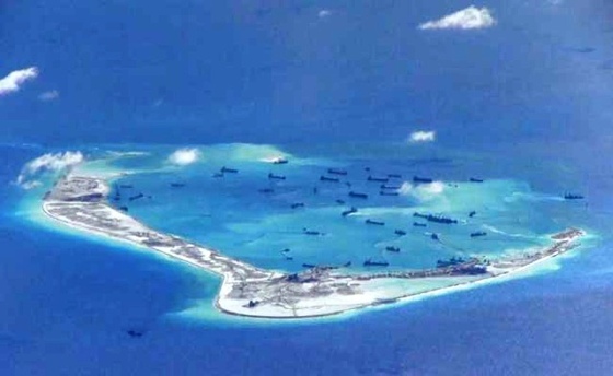 Bãi cạn Scarborough - Ảnh: AFP