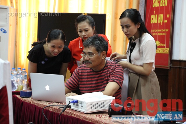 Trang trí ảnh &nbsp;hợp lý, góp phần thành công tác phẩm báo chí