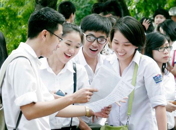 Bất cứ thay đổi thi cử nào cũng cần độ trễ để chuẩn bị tâm lý xã hội thật tốt.