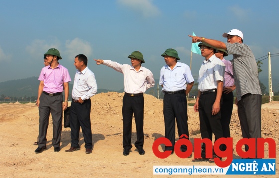 Lãnh đạo tỉnh tham quan Dự án VSIP