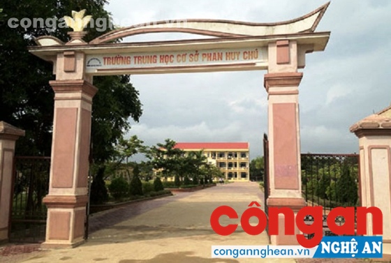 Trường THCS Phan Huy Chú bị phản ánh lạm thu