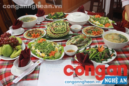 Sự khéo léo được thể hiện trên những món ăn của các đội