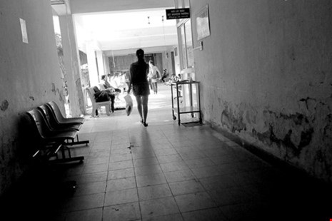 Được hỗ trợ bởi dự án, nhiều phụ nữ bán dâm đã có một con đường tươi sáng hơn để đi. Ảnh tại triển lãm 