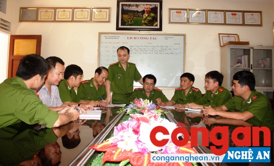 Đội Cảnh sát Hình sự Công an TP Vinh triển khai kế hoạch truy bắt 3 đối tượng cướp giật tài sản