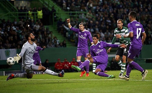 Varane mở tỉ số cho Real