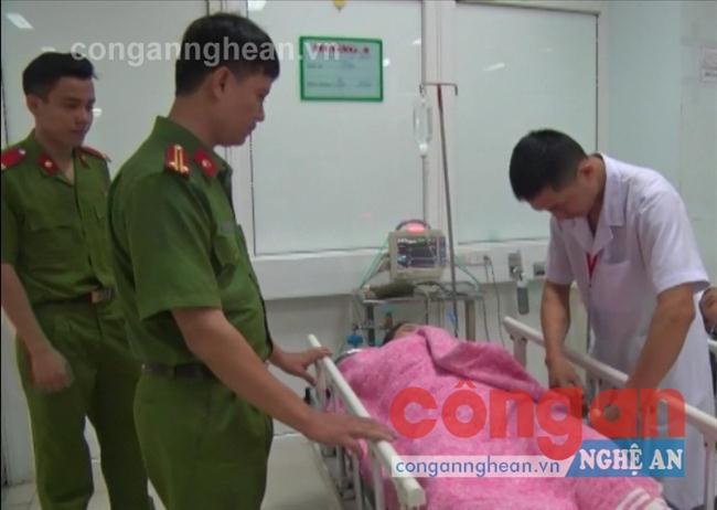 Nạn nhân được đưa đến bệnh viện kịp thời