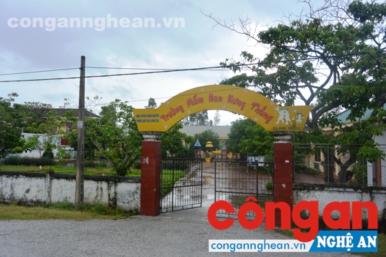 Trường Mầm non xã Hưng Thắng vừa bị Sở GD&ĐT yêu cầu trả lại các khoản thu trái quy định cho phụ huynh