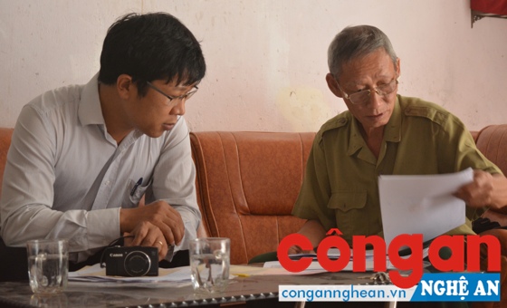 Ông La Văn Bình trình bày sự việc với phóng viên