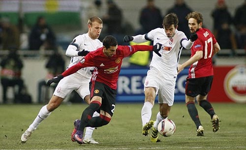 Mkhitaryan mở đầu cho chiến thắng nhàn nhã của MU, qua đó giúp 