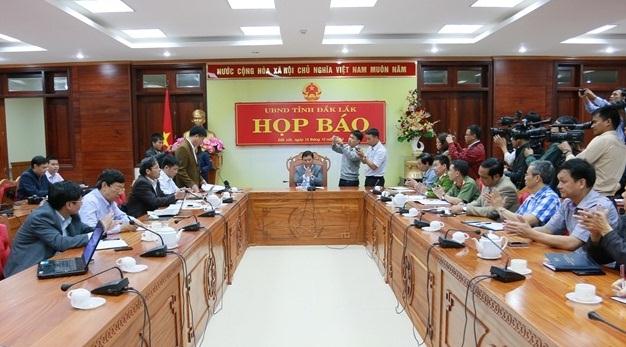 Toàn cảnh buổi họp báo