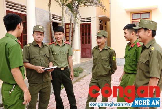 Công an huyện Đức Thọ phối hợp với Công an xã Đức Yên triển khai phương án đảm bảo ANTT trên địa bàn