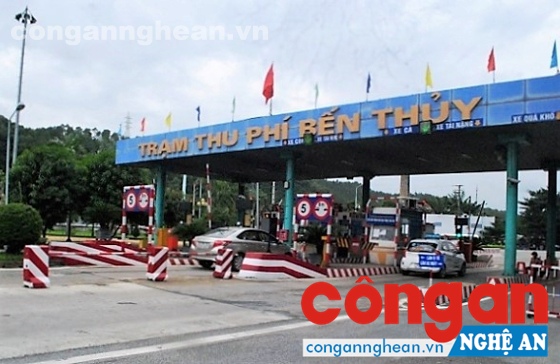 Trạm thu phí cầu Bến Thủy