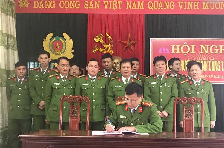 Phòng Cảnh sát cơ động ký kết giao ước thi đua năm 2017