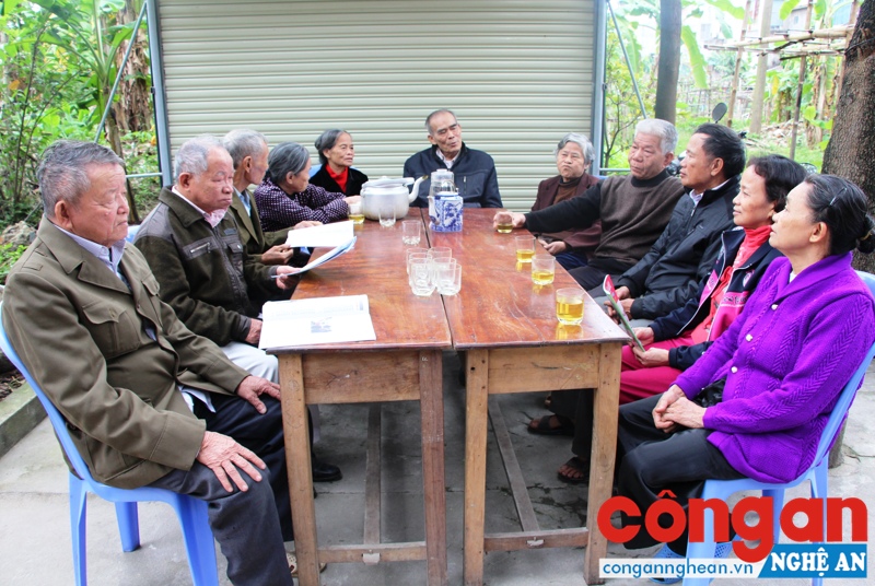 Hội CCB phường Hưng Bình, TP Vinh tuyên truyền chính sách, pháp luật cho người dân trên địa bàn