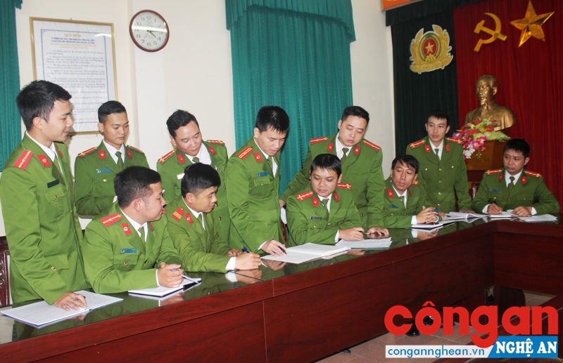 Công an phường Hà Huy Tập triển khai kế hoạch phá án