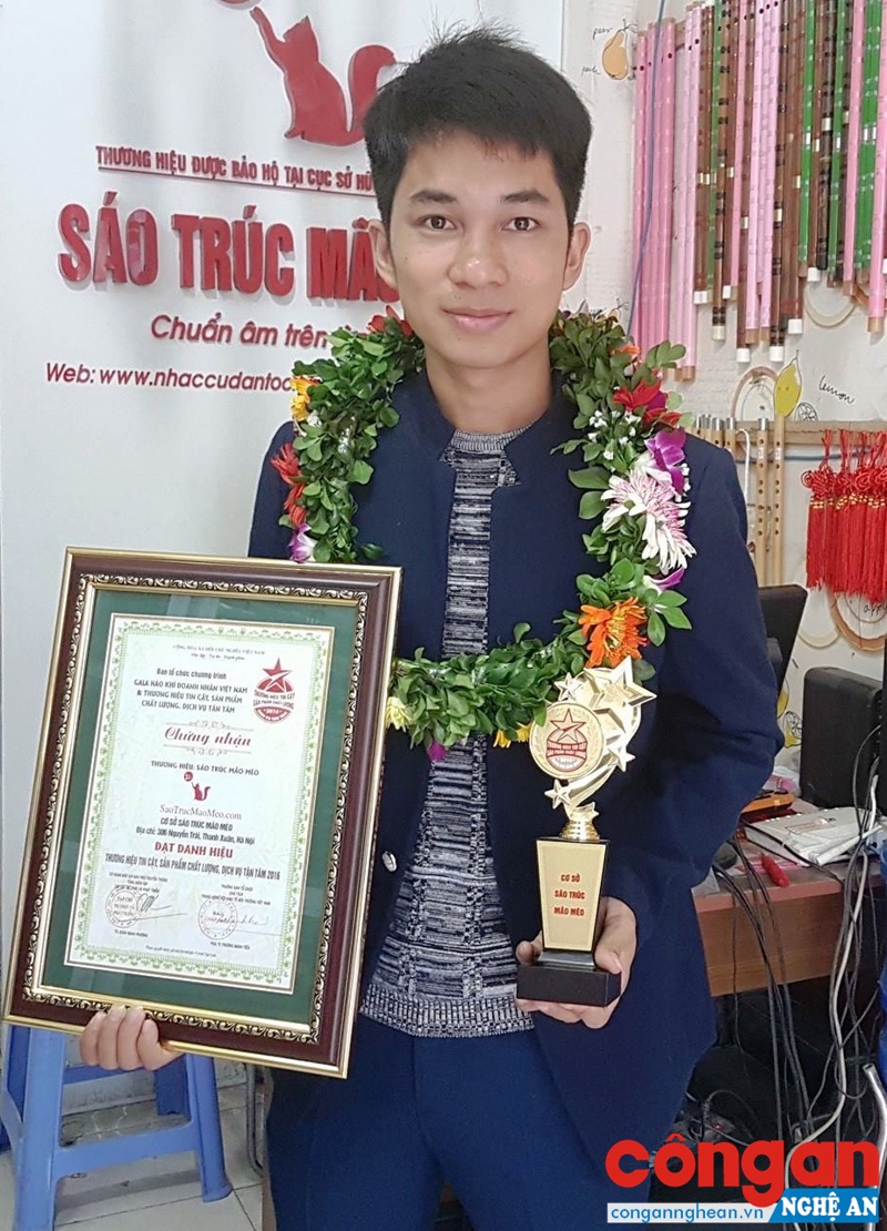 “Sáo trúc Mão Mèo” được bình chọn là “Thương hiệu tin cậy, sản phẩm chất lượng, dịch vụ tận tâm” năm 2016