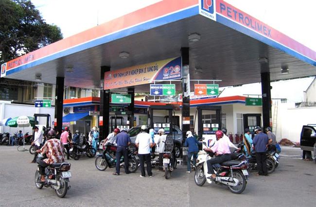 Việc nâng trần thuế bảo vệ môi trường đối với xăng dầu lên 200% so với hiện nay đang gây băn khoăn lớn