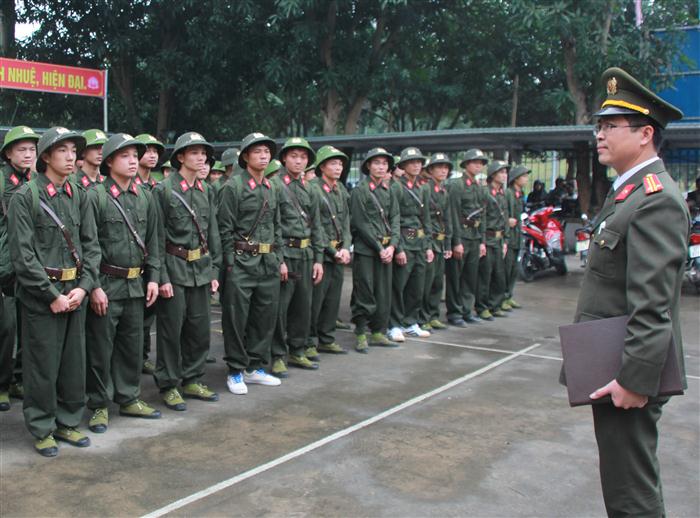 Tại lễ giao nhận quân