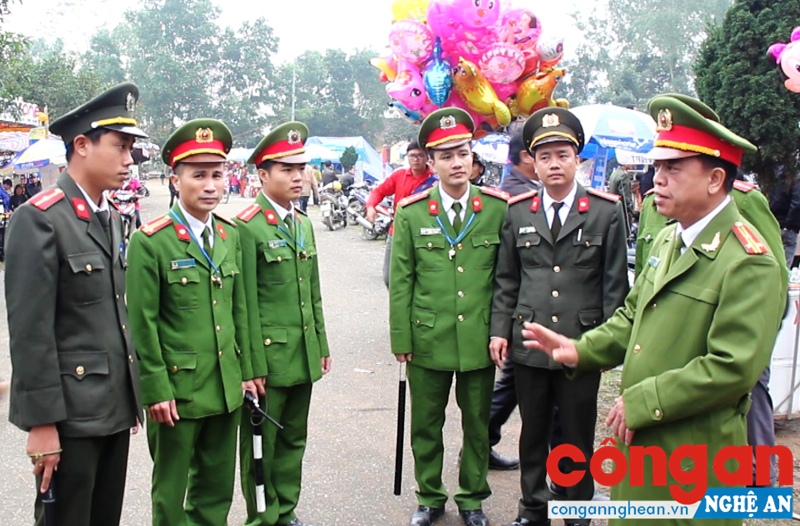 Lực lượng Công an các cấp triển khai công tác đảm bảo ANTT tại Lễ hội đền Vua Mai (Nam Đàn) 