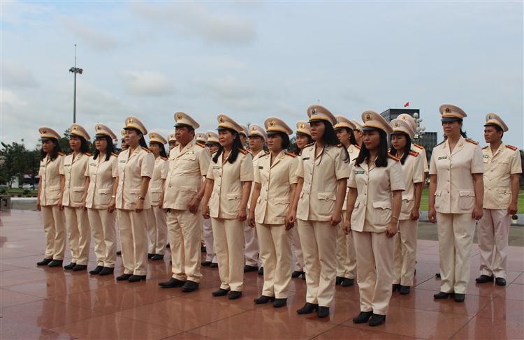 Tập thể Phòng Hồ sơ quyết tâm thực hiện tốt hơn nữa yêu cầu, nhiệm vụ trong thời gian tới.