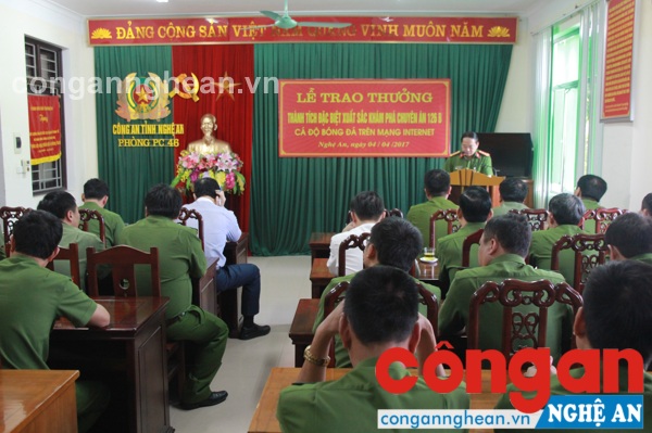 Toàn cảnh buổi trao thưởng