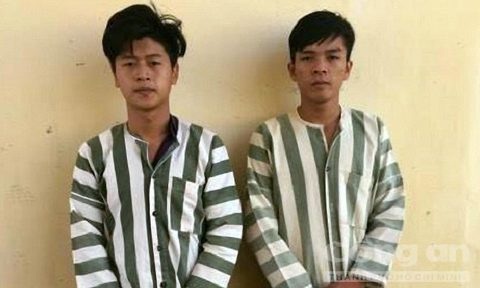 Ảnh đối tượng Luận và Quý tại cơ quan công an
