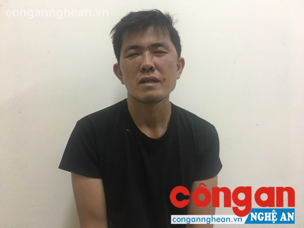 Đối tượng Trần Hữu Dũng tại cơ quan Công an